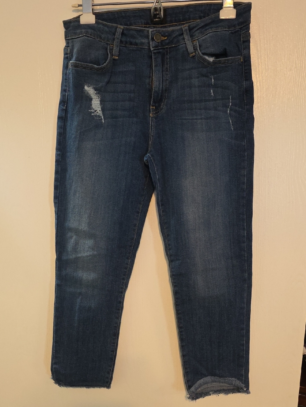 Just Black Dark Indigo Distressed Cropped Jeans